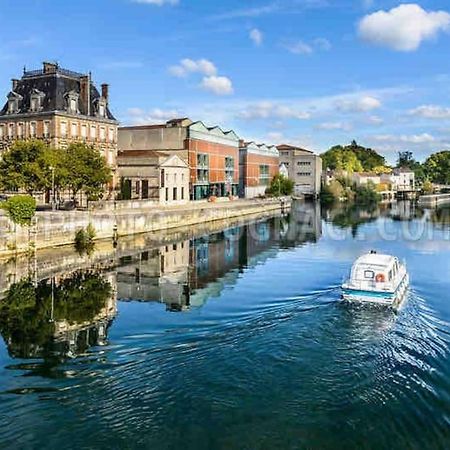 Maison Cosy Avec Parking Gratuit Jarnac Extérieur photo
